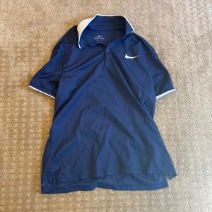 Nike golf short sleeve tee size L